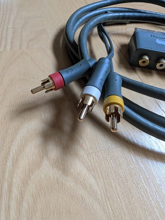 Kabel RCA do konsoli XBOX 360 z przejściówką na SCART (Eurozłącze)