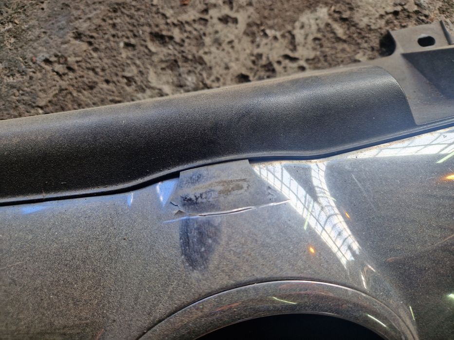 Grill Atrapa Zafira B uszkodzony