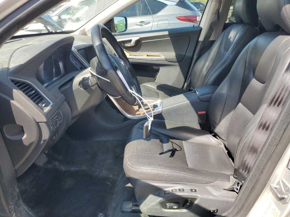 2017 Volvo XC60 T6 INSCRIPTION