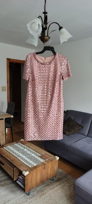Sukienka w cekiny Dagon 38
