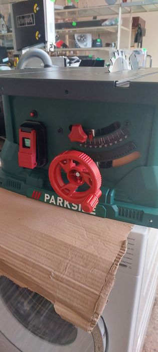 Стационарная циркулярная пила PARKSIDE PTKS 2200 A1 2200 Вт 254 мм