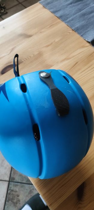 Kask na narty niebieski