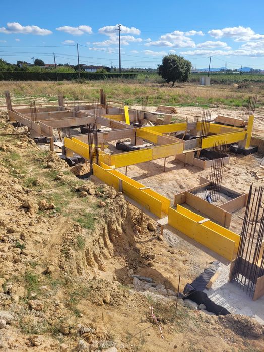 Cofragem  ,trabalhamos com equipa responsável  e experiente