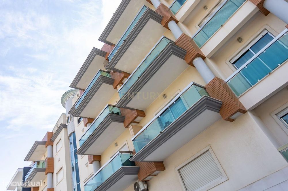 Apartamento Duplex em Santo António da Caparica com 6 assoalhadas