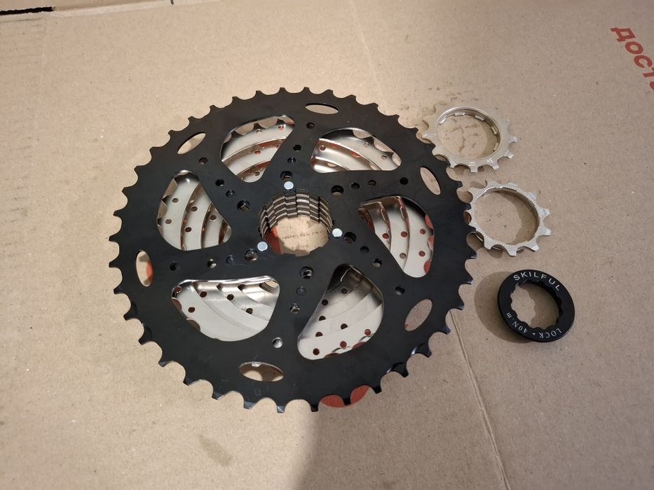 ВЕЛОсипедная кассета SkilFul 8 скоростей 11-40 зубьев.