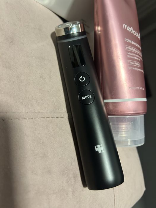 Medicube AGE-R Booster Pro