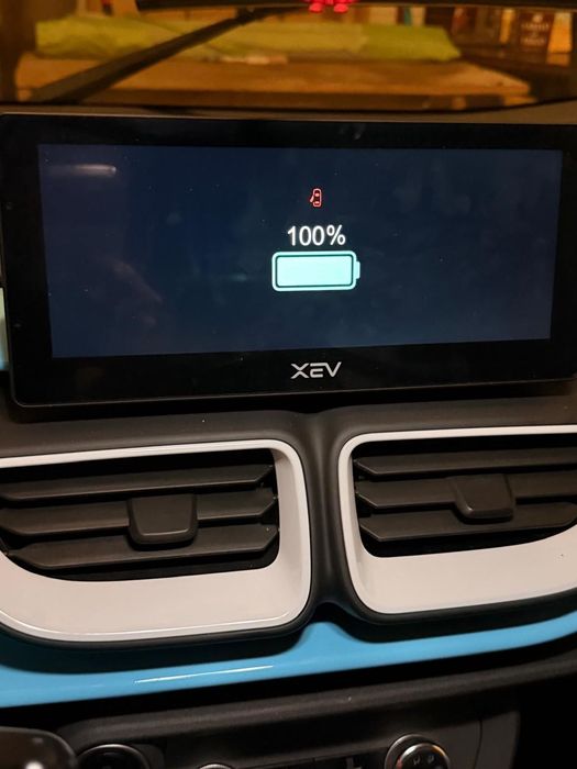 Carro Xev Yo Yo 2026 matrícula abril com 2 anos de garantia