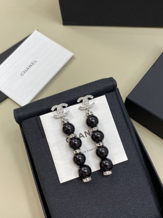 CHANEL® Luksusowe perły CC® kolczyki ekskluzywna biżuteria