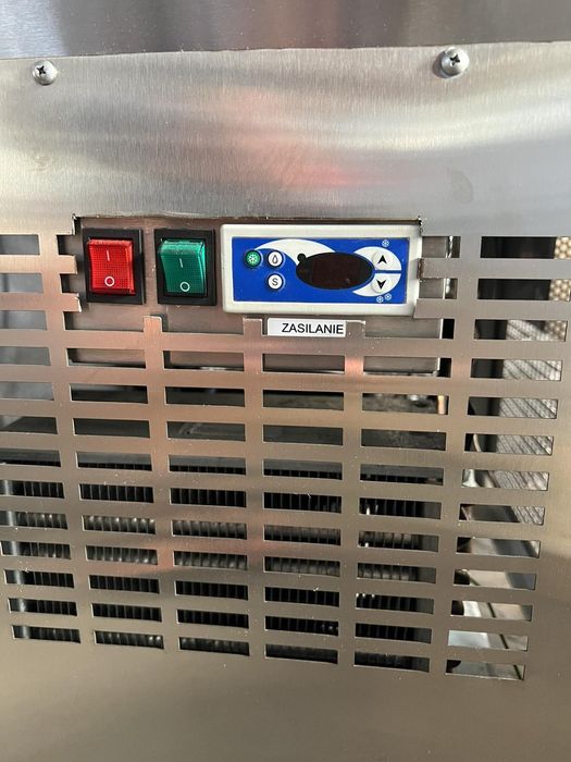 Стол холодильный