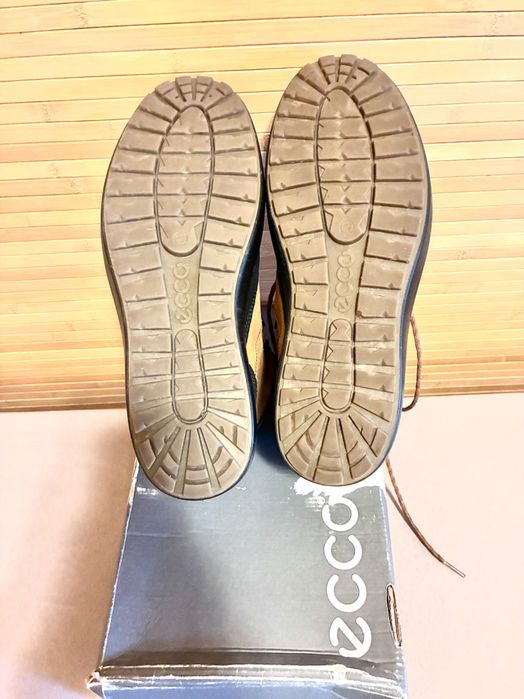 ECCO SOFT 7 TRED gore tex. 43 р-р Напівчоботи (кеди, кросівки) чоловічі