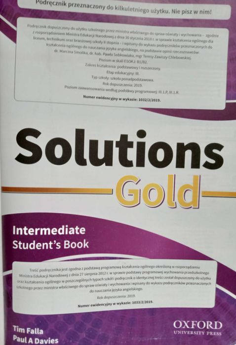 Solutions Gold Intermediate Student's Book