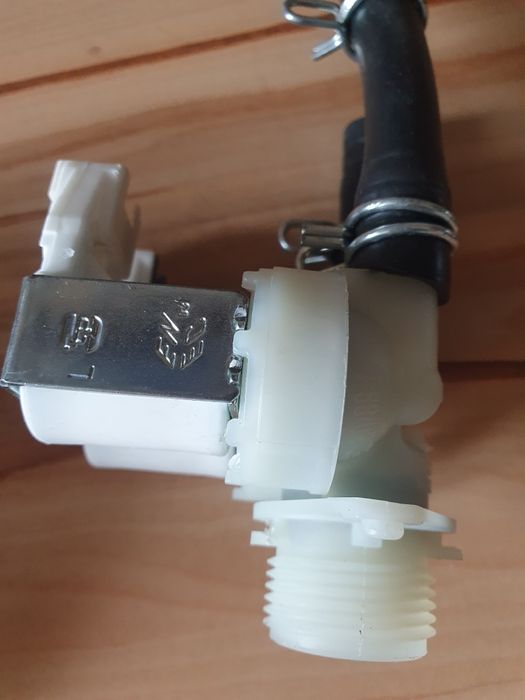 Elektrozawór do pralek Candy Hoover Baumatic