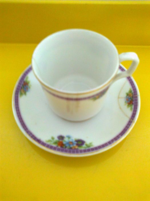 Chávenas café antigas Vista Alegre e Pillvuyt Foêc restauro porcelana