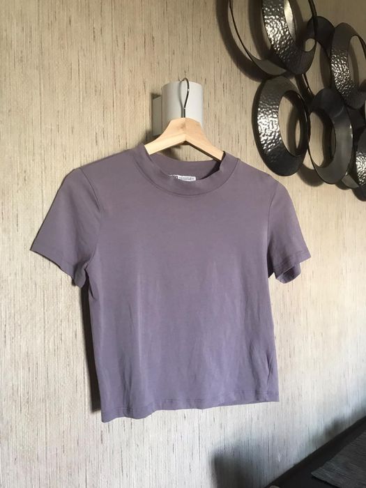 T-shirt lilás da Zara
