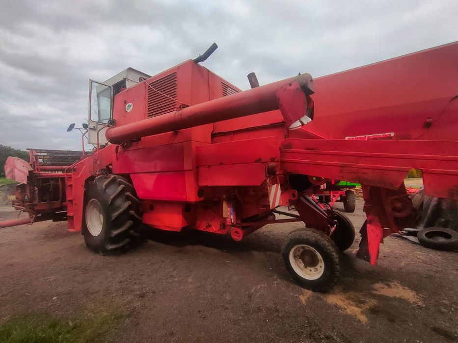 Kombajn Bizon Z056 Super