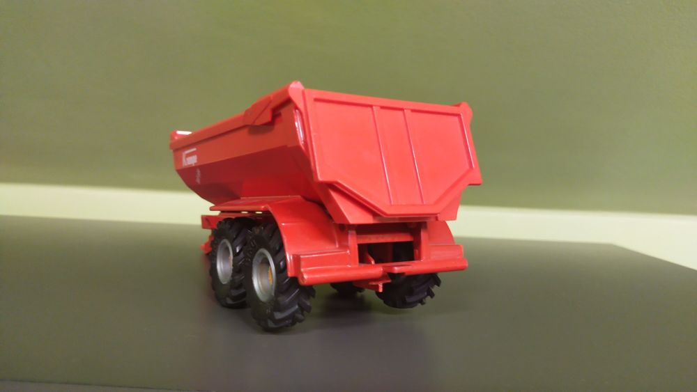 Siku  przyczepa Krampe 1 32