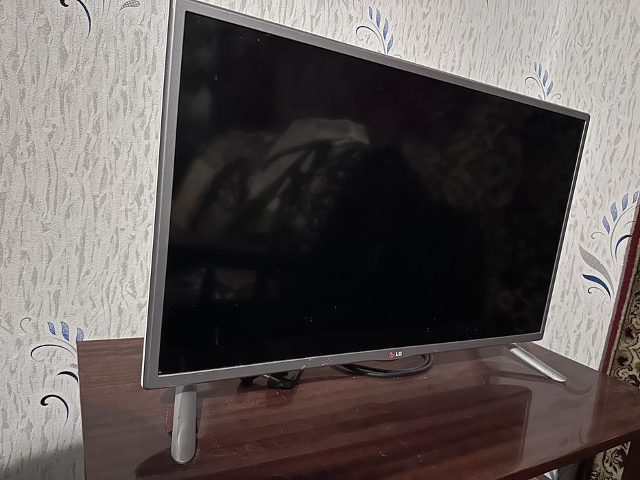 Телевизор LG 32LB570U Smart TV, 32”