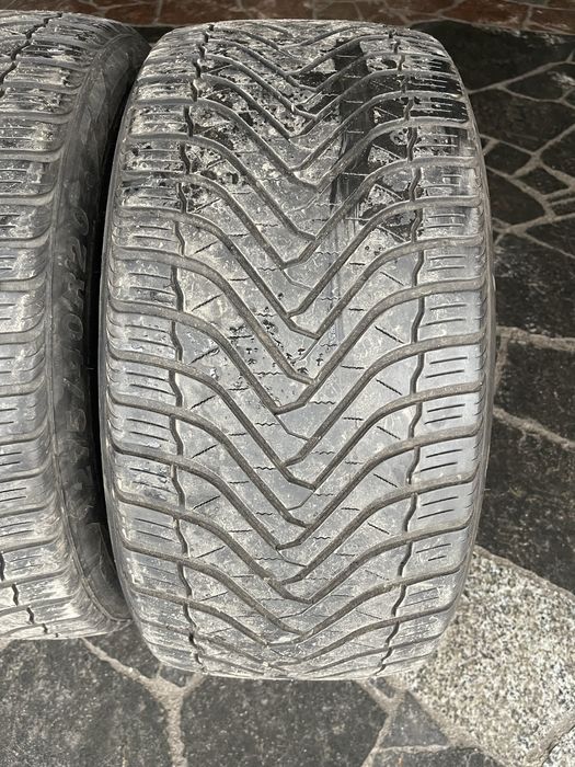Резина Зима б/у 275/40R20