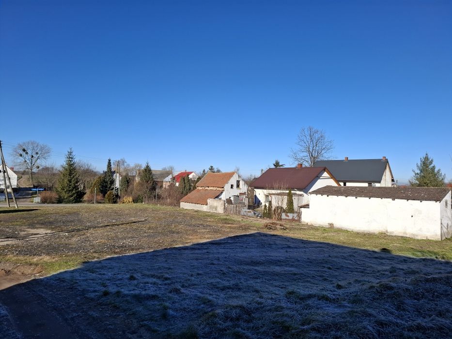 Sprzedam działkę budowlaną we wlodarach