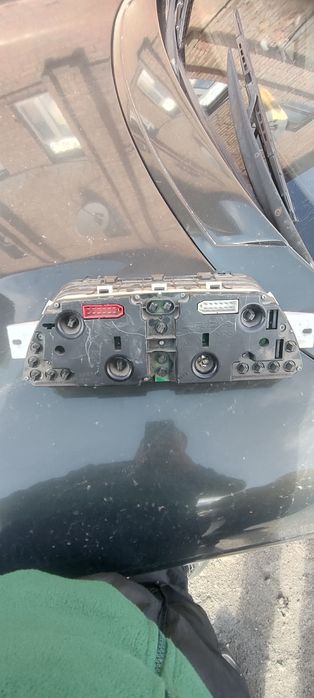 Продам щиток приборів з вольт метром все працює