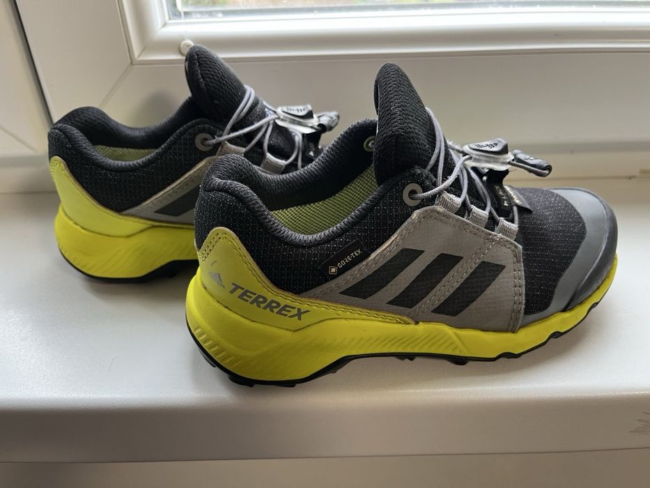Дитяче туристичне взуття adidas Terrex