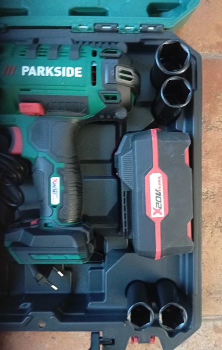 Aparafusadora de Impacto Parkside bateria 20V