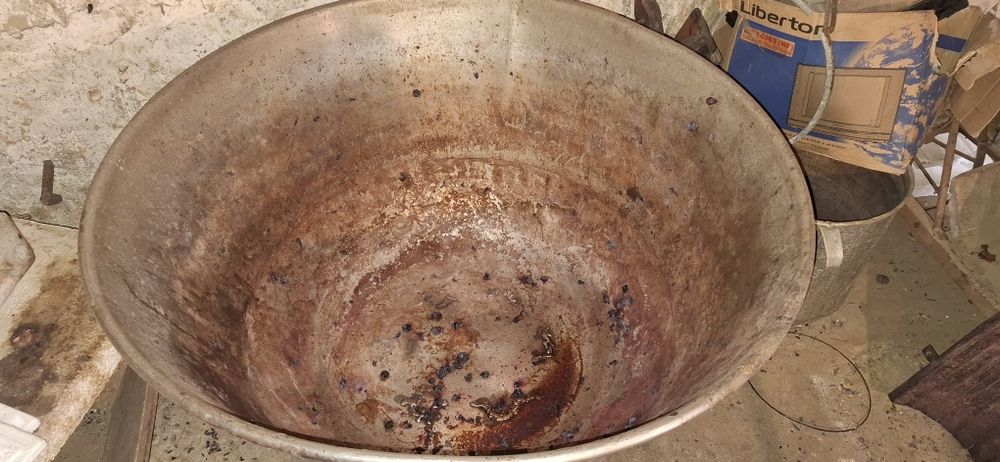 Чан на колесах для вина ємність 200л