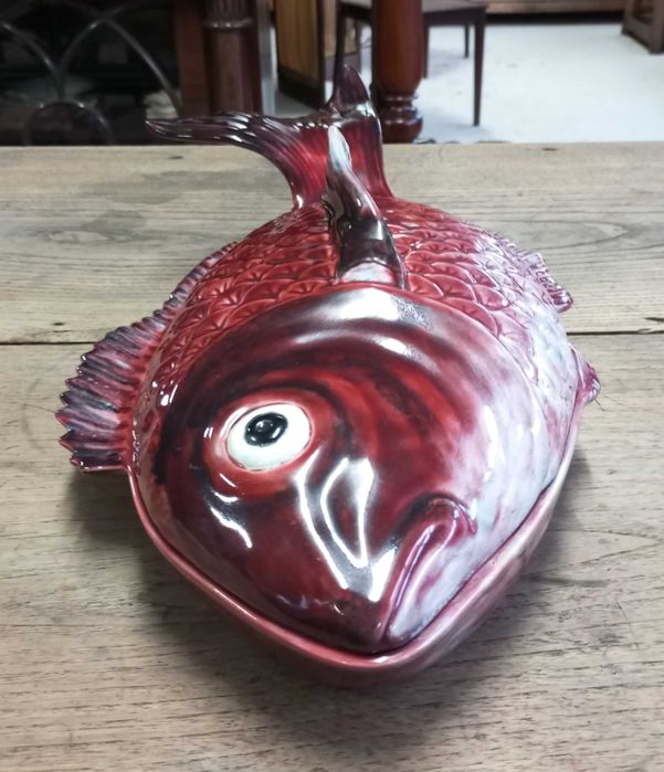 Terrina com tampa "Peixe" faiança Secla