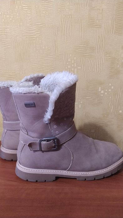 Тёплые сапожки на девочку 34 размер длина стельки 22 см
