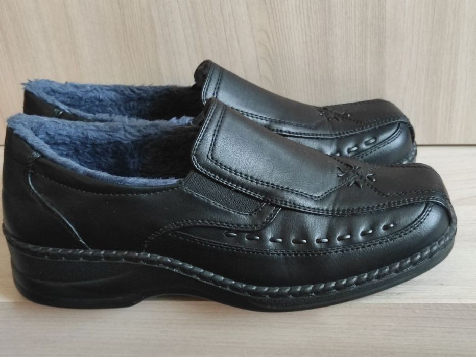 Туфли- мокасины женские на меховой(флисовой) подкладке.