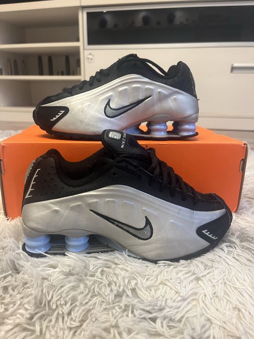 Кросівки Nike shox