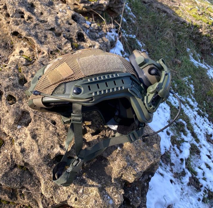 Шолом/шлем Фаст защитный тактичний Олива комплект(кавер + навушники )