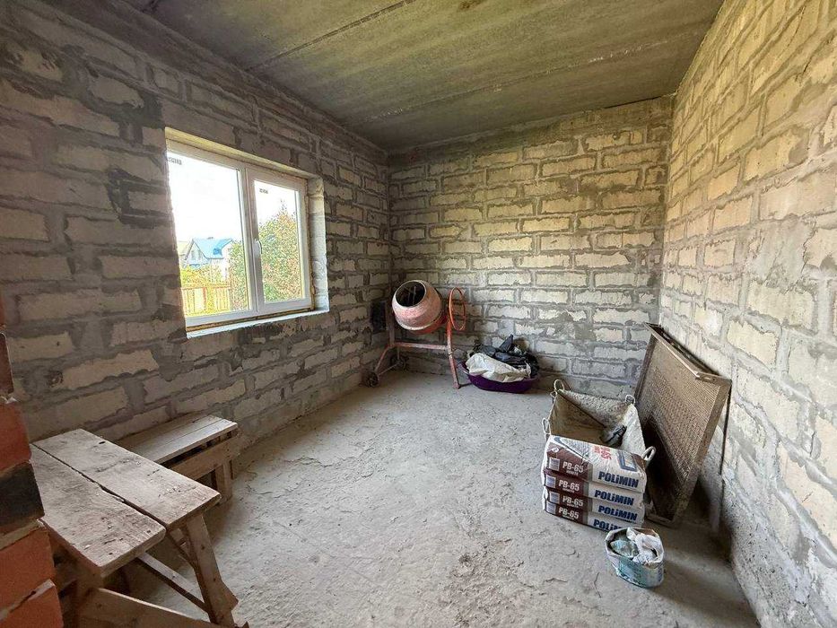 Продається будинок у садовому товаристві "Керамік" Крихівці.