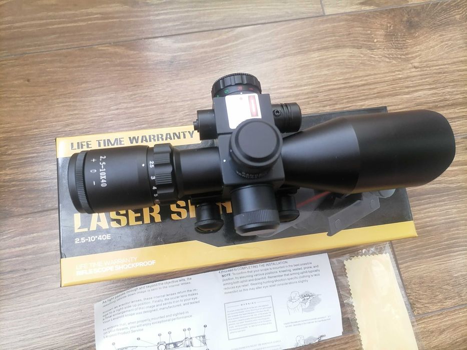 Новий оптичний приціл мінік 2,5-10x40E з ЛЦУ.