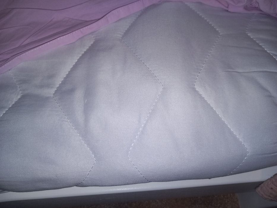 Cama casinha Montessori branca