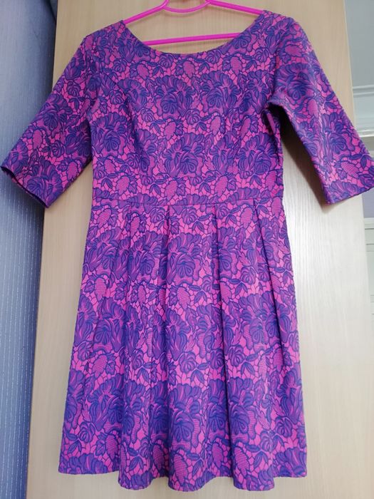 Святкова сукня розмір М