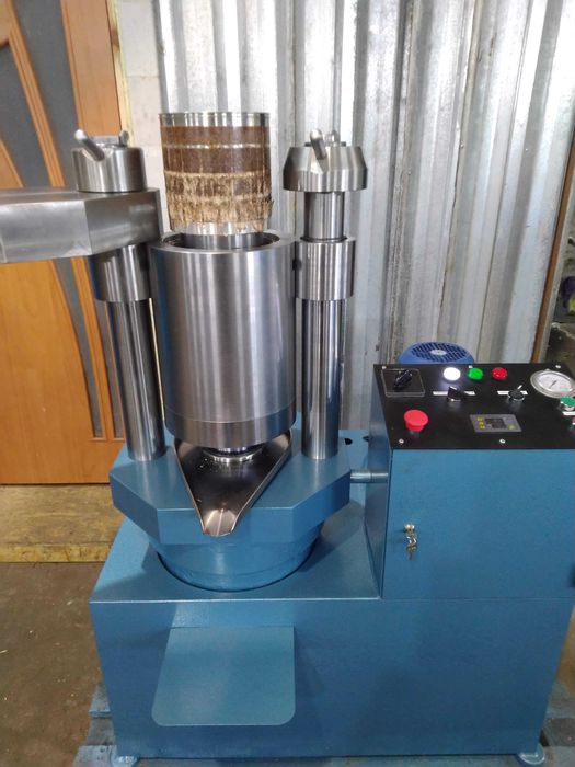 Маслопрес, маслобойня, олійниця 170тонн (сирого, холодного віджиму)