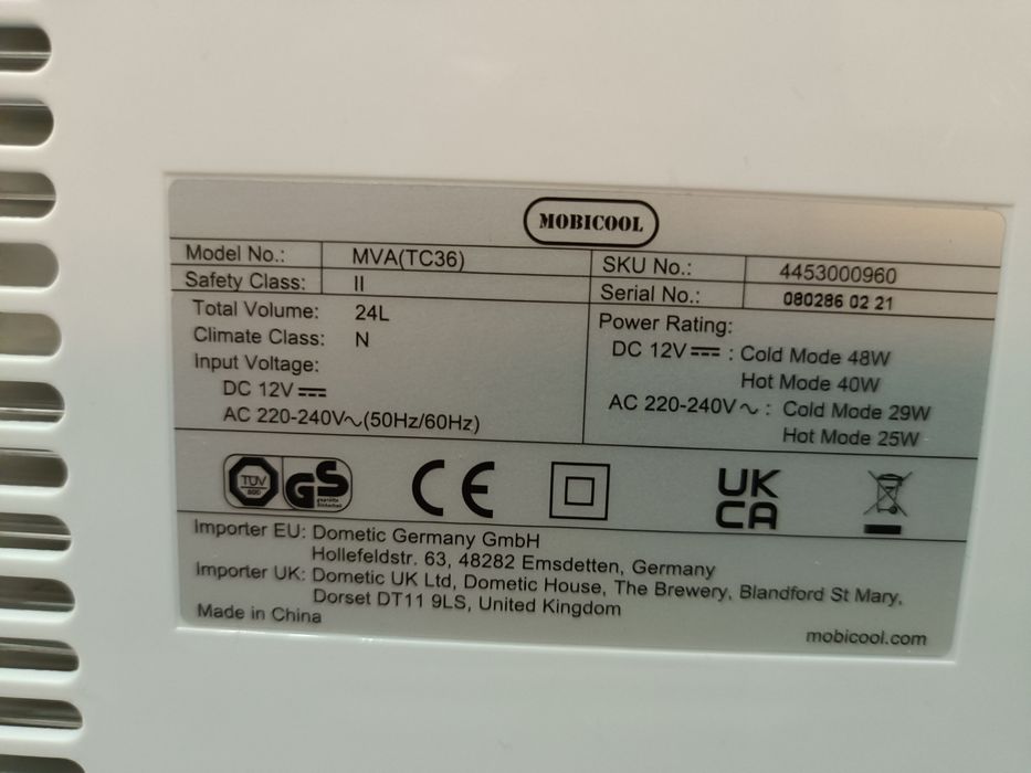 Geleira Elétrica Portátil (frio e quente para carro, casa,...) Mobicool/Crivit - 12V/230V - como novo