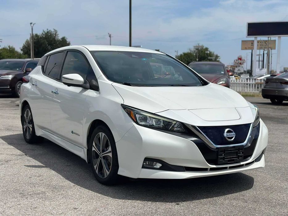 Nissan LEAF SL      2018