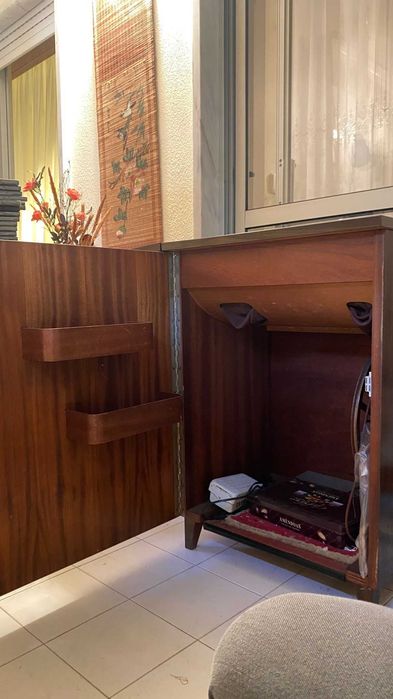 Maquina de Costura com movel