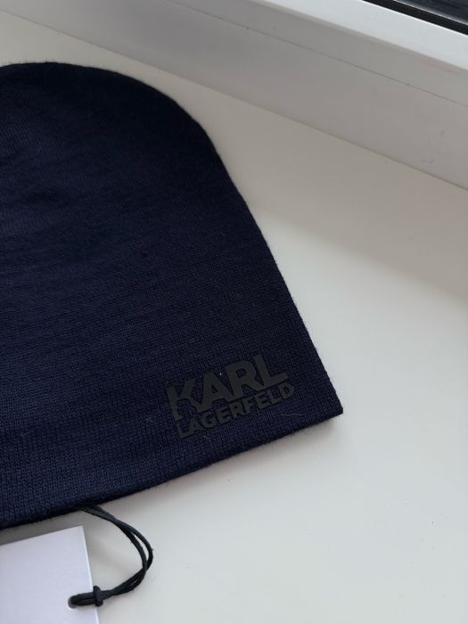 Шапка оригінал karl lagerfeld нова, темно-синя, не підійшов розмір
