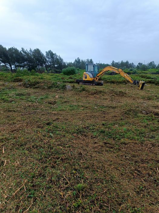 Máquina Giratória Komatsu PC 50MR