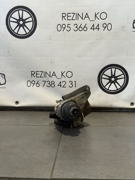 Корпус масляного фільтра Renault Trafic,Master,Opel Movano,Vivaro 2.5