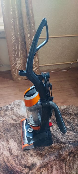 Вакумний пилосос BISSELL