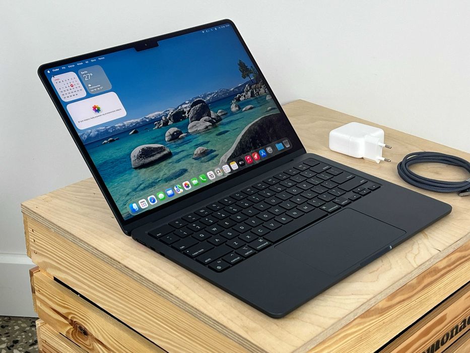 2023 MacBook Air A2681 13" M2 8GB 256GB + Gwarancja apple care  - SOLD!