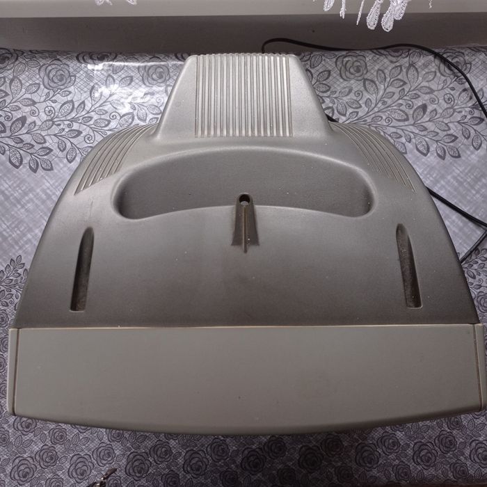 Продам телевізор TCL разом з Т2