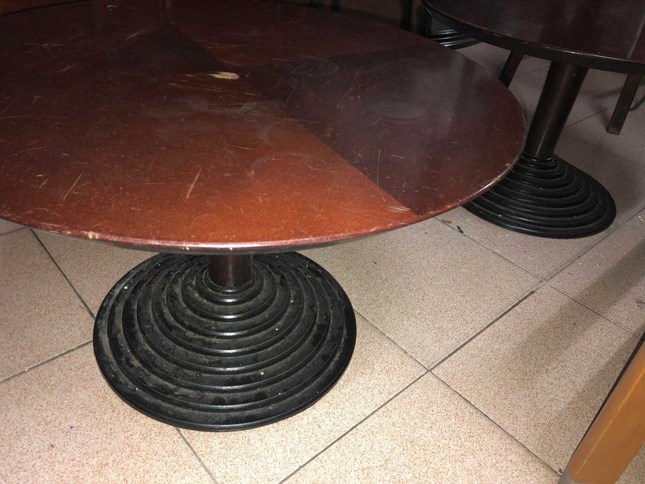 6 mesas pequenas em ferro fundido usadas preço para as 6