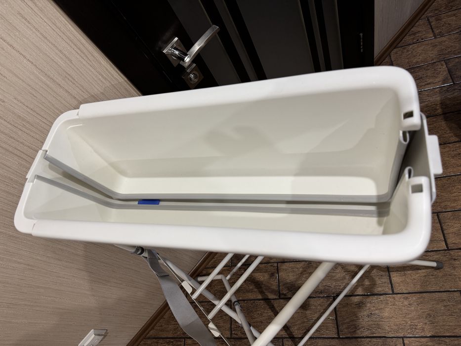 Дитяча ванночка на ніжка BabyHood