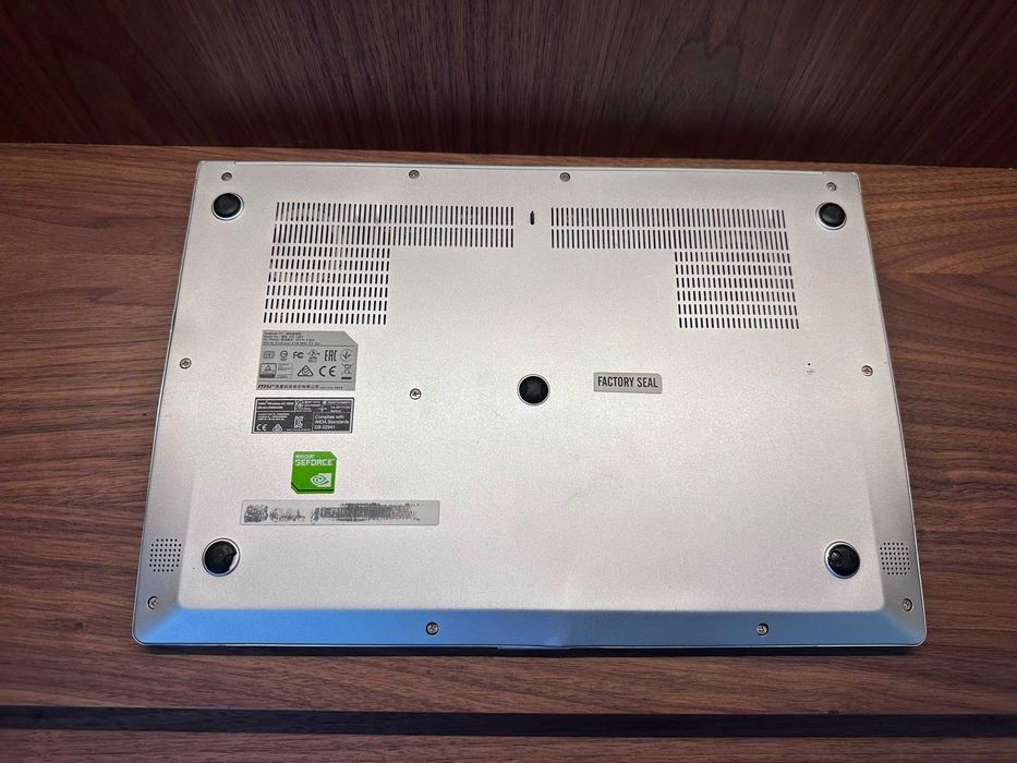 Computador Portátil MSI Prestige PS42 Modern 8RA | i7-8565U | 16GB RAM | SSD 512GB | MX250 2GB