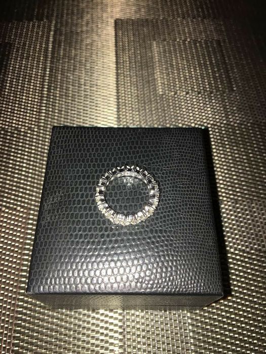 Кольцо с бриллиантами дорожка